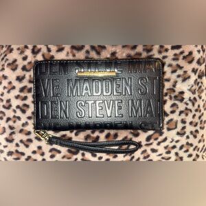 Steve Madden Zip Around Wallet